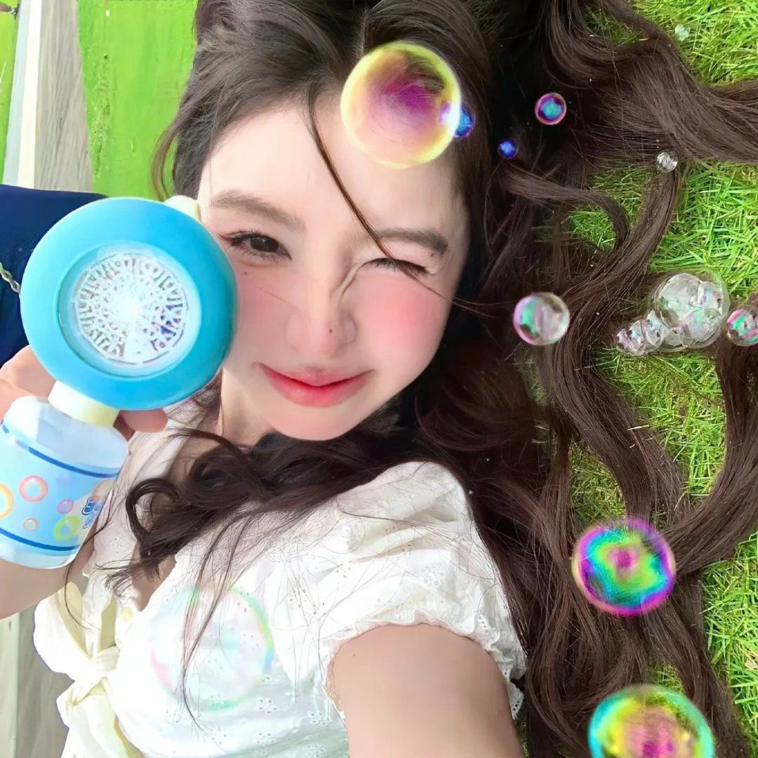 看不见的黑手 封面